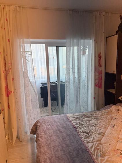 Apartament cu 3 camere , parter înalt,parcare inclusa - 4