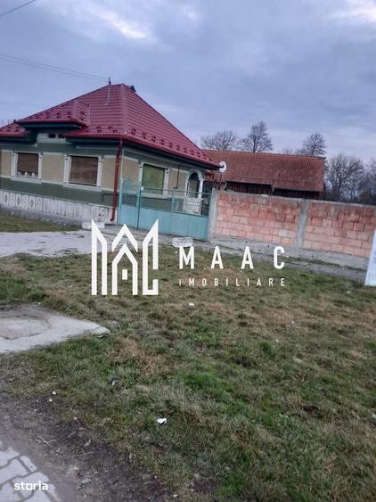 Casă cu 4 camere în Cârțișoara