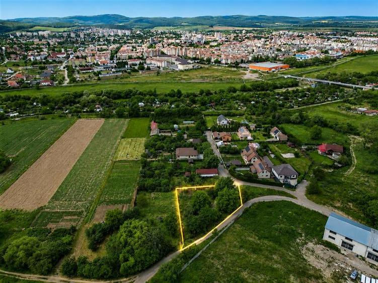 Teren Construcții intravilan de 996 mp, în Exterior Est