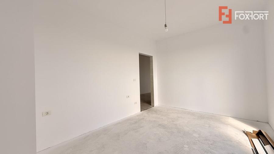 Duplex cu 3 camere cu Canalizare în Moșnița Nouă