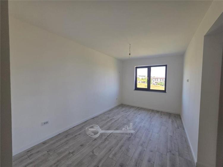 Apartament cu 2 camere decomandat în Aeroport