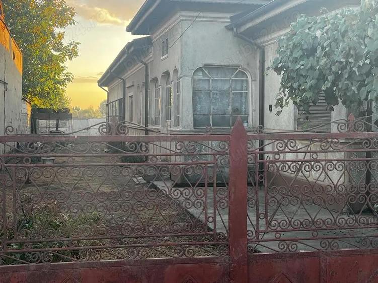 casa si teren de vanzare - 9