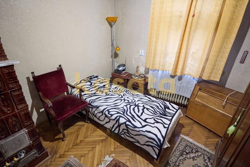 CASĂ CLASICĂ DE VANZARE CU POTENȚIAL PREMIUM ÎN ZONA 1 MAI - 4