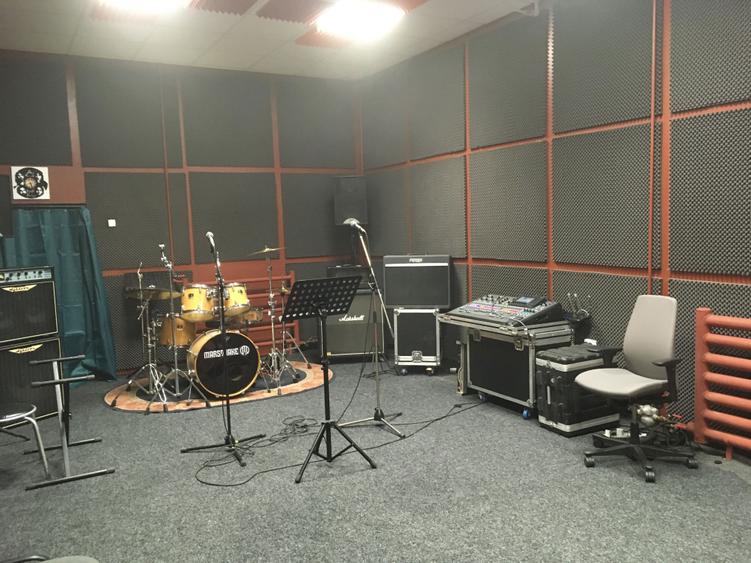 Sala repetitii, Apaca, AFI Cotroceni - 1