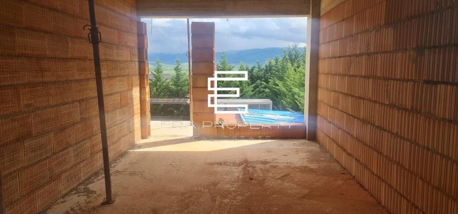 Apartament 2 camere + gradina 50 mp, la cheie , Cristian - 8