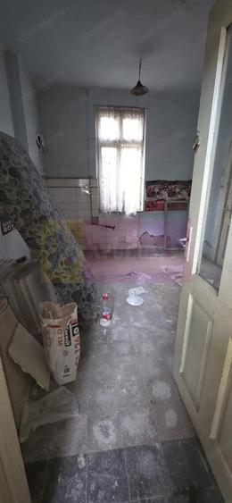 Apartament 6 camere in casa, Campina zona centrala - 11