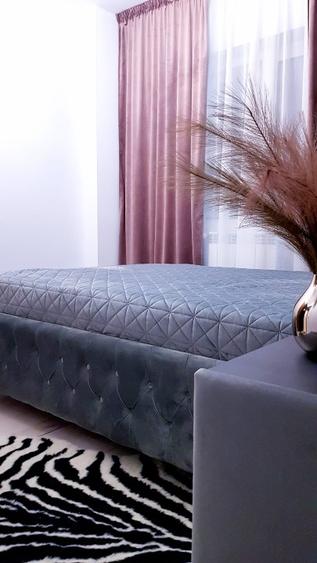 persoana fizica - COLEGA - camera decomandata cu cheie ... doar fete locuiesc in - 1