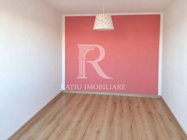 Apartament cu 2 camere semidecomandat, mobilat în Calea Aradului