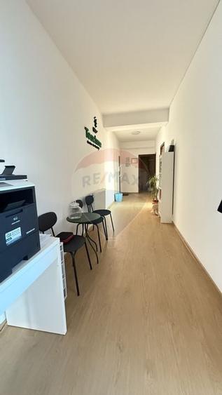 Apartament cu 3 camere de vanzare Voluntari - 13