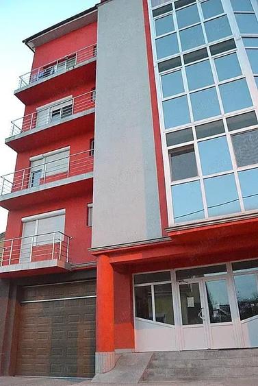 Apartament 2 camere bloc nou, Rogerius (zona Lacu Rosu), et. 3, cu garaj, boxa si lift - 128000 E - 5