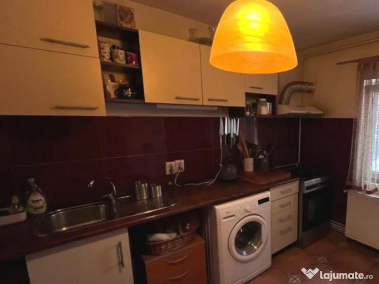 Apartament de 4 camere ( Boxa-Parcare )-Racadau - 7