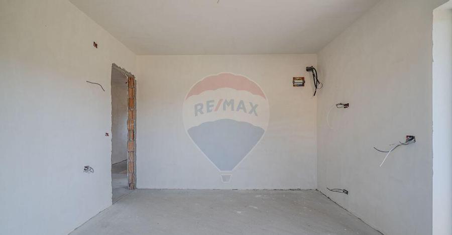 Loca?ie premium in Sanpetru, casa noua Comision 0% - 10