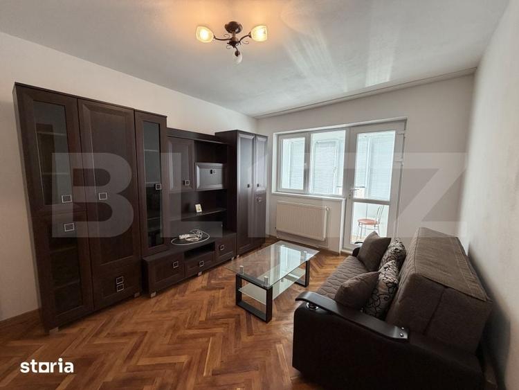 Apartament cu 3 camere decomandat în Central