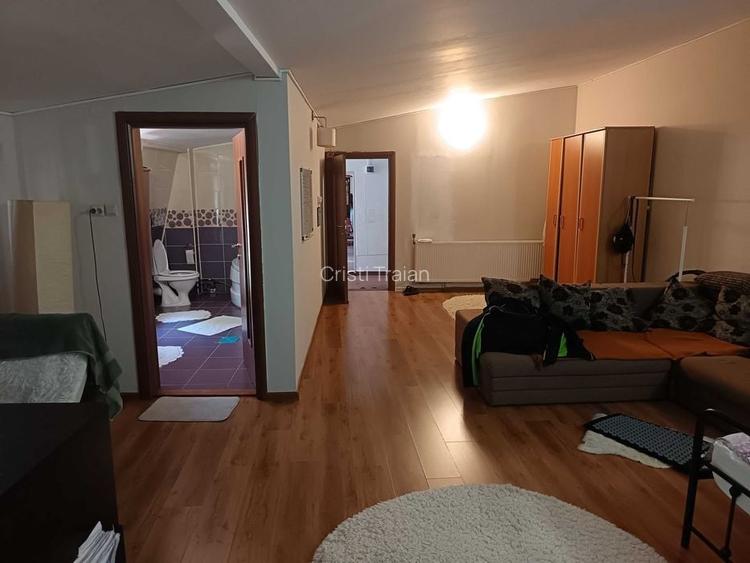 Garsoniera Vitan - Auchan, imobil nou, mobilata si utilata modern, renovata