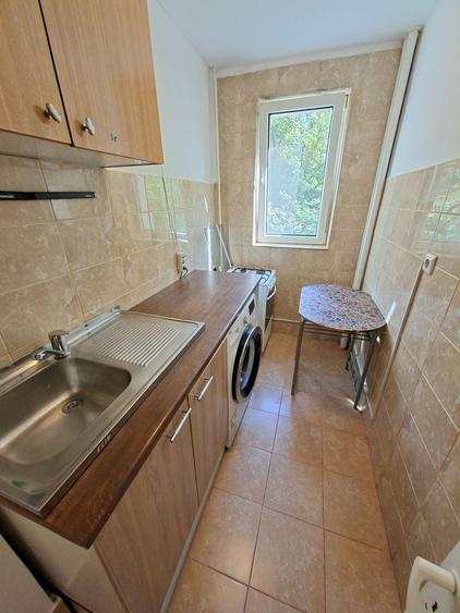 Apartament cu 2 camere decomandat în Drumul Taberei