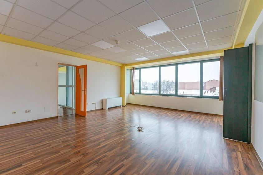 Spațiu birou individual în Brașov, Centru: 39 mp utili pe Strada N. Titulescu - 1