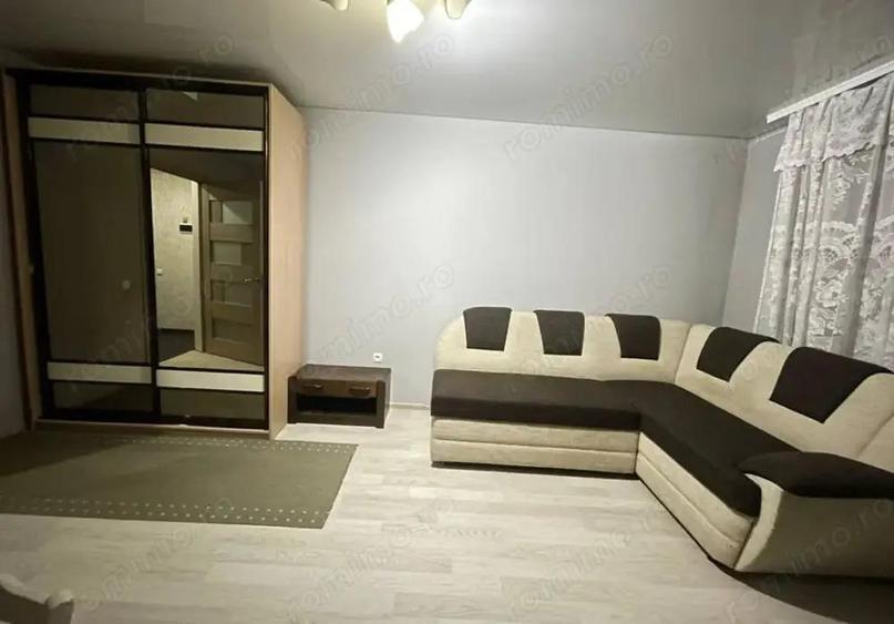 De vanzare apartament cu 2 camere zona Soarelui - 1