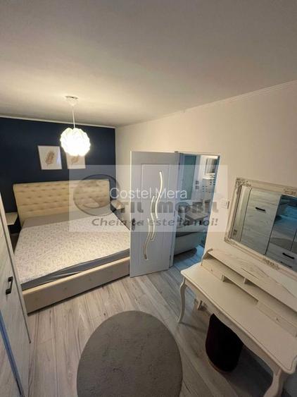 Apartament cu 3 camere semidecomandat în Alexandru cel Bun Apartament cu 3 camere semidecomandat în Alexandru cel Bun