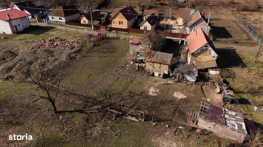 Teren intravilan de 302 mp in localitatea ?oimo? - 1