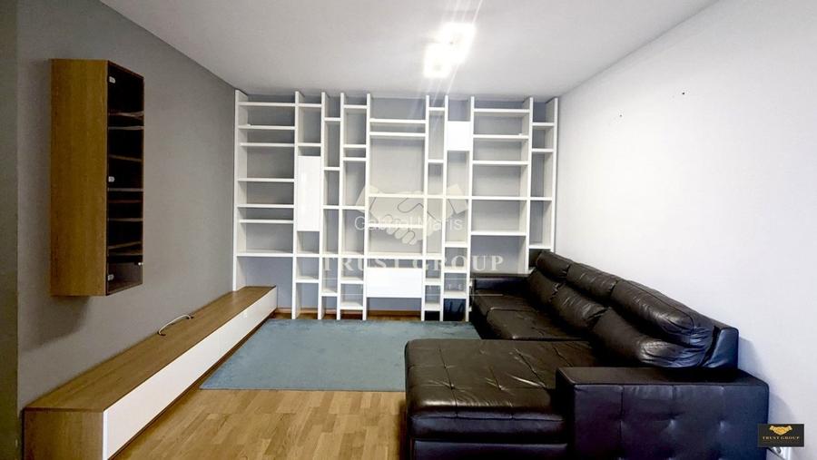 Apartament cu 3 camere decomandat, mobilat în Eminescu