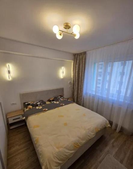 Apartament 2 camere, decomandat - zona Bartolomeu - 4