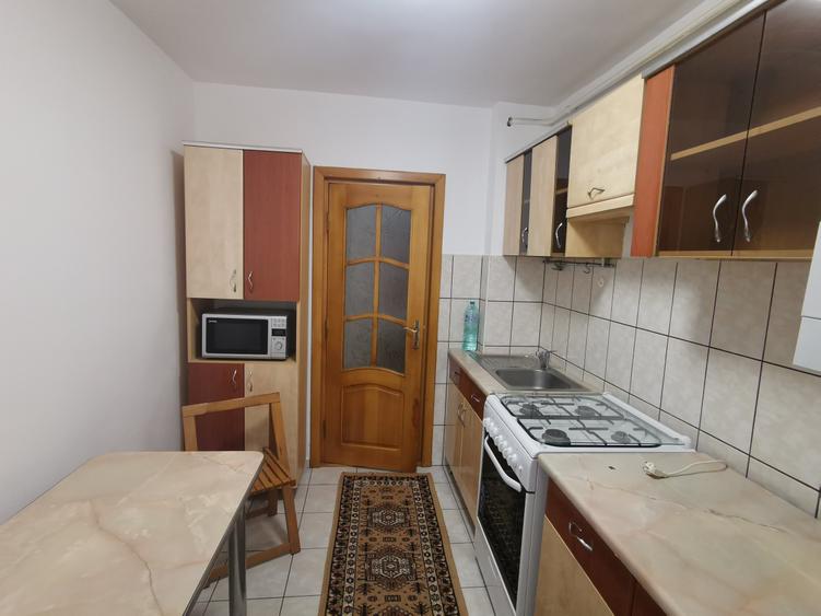 Apartament 2 camere zona Uvertura Mall etaj 1 - 5