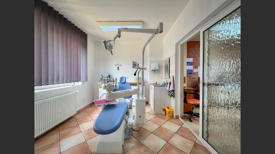 Spațiu destinat birouri, cabinet medical  ,Reșița centru. - 4