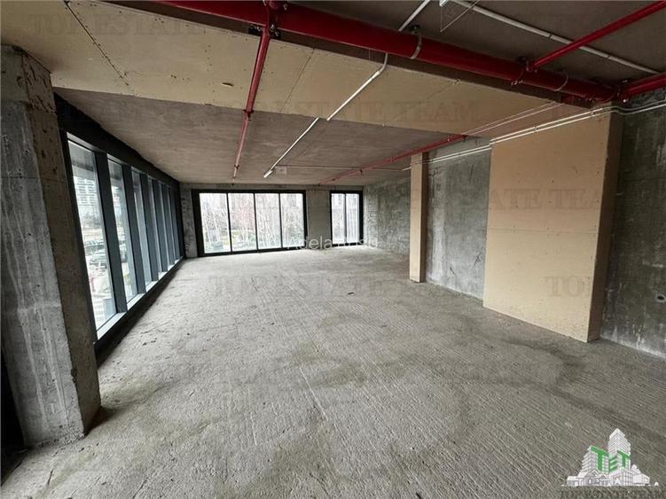 Spatiu Comercial stradal de inchiriat Pipera Spatiu Comercial stradal de inchiriat Pipera