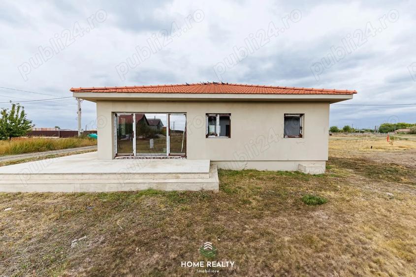 Se vinde- Casa in ?andra(cartierul nou):interior la rosu exterior la gri - 9