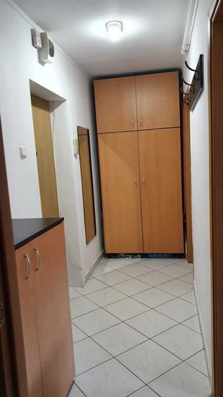 Garsonieră decomandată în Drumul Carului