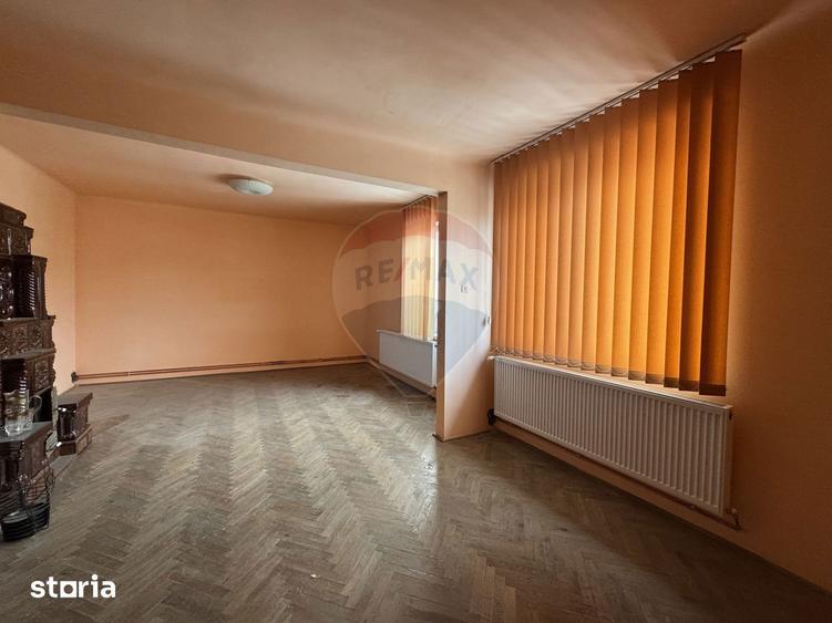 Casa duplex in centrul orasului, cu acces auto - 4
