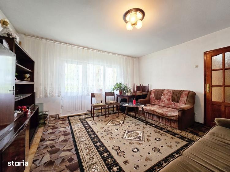 Apartament 3 camere, decomandat cu centrala - Micalaca Miorita - 8