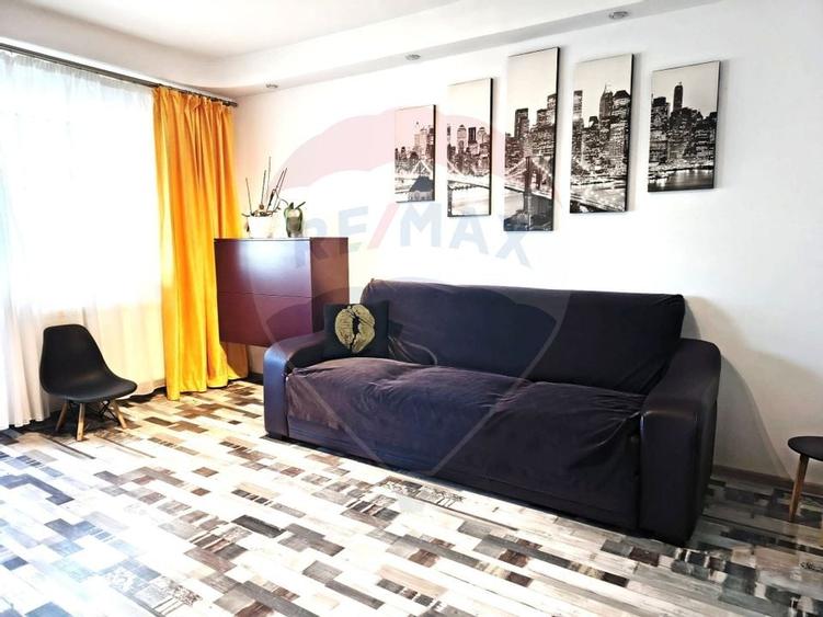 Apartament cu 3 camere de inchiriat in zona Tomis Nord - 2