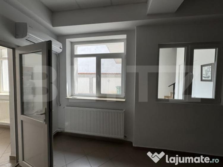 Cladire comerciala, 360 mp, 335 mp teren, zona centrala - 12