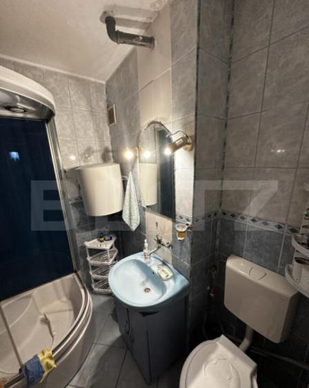 Apartament 2 camere, 53 mp, zona Dezrobirii - 6