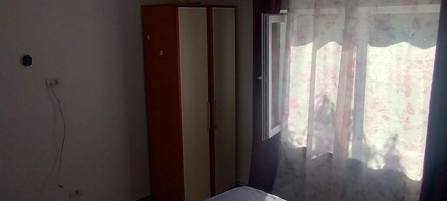 Inchiriez casa in Tuzla. - 8