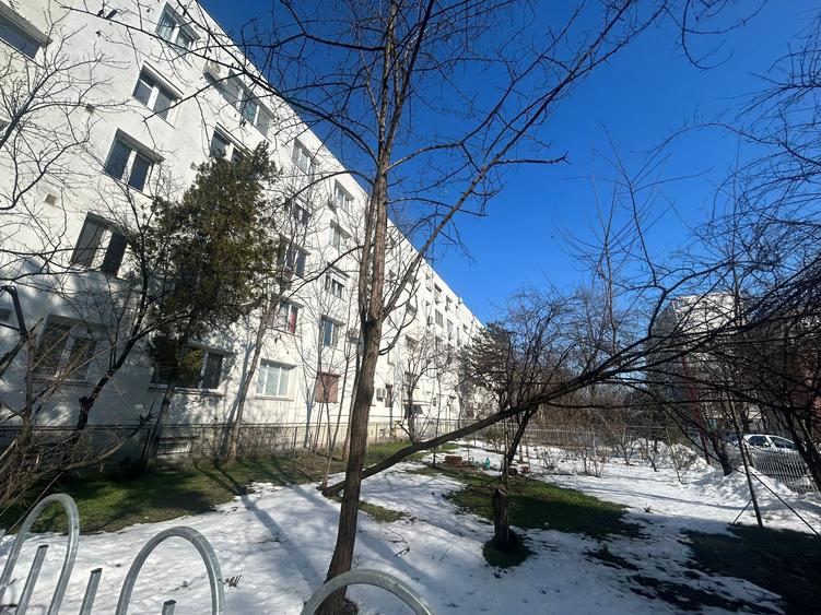 1 Decembrie 1918 3 Camere  Etaj 2 62 Mp 7 Min Metrou Bloc 1975 Reabilitat - 16