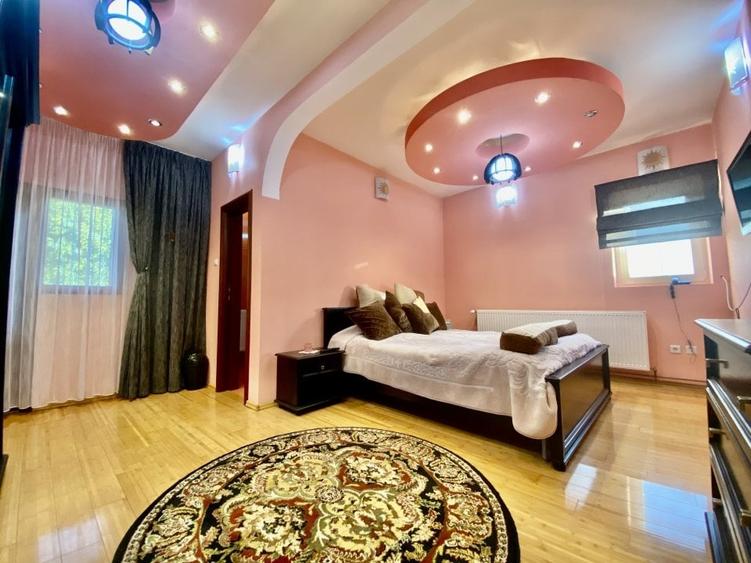 Urgent/Vânzare Casa/Vila, 4+ camere, teren 346 mp,  Targoviste, zona Micro 4 - 21