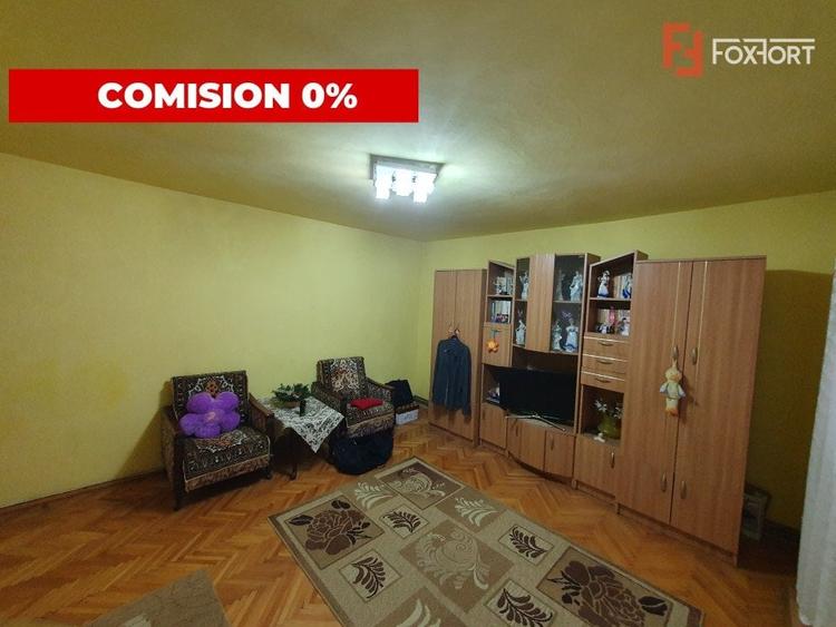 Comision 0% Apartament cu 3 camere decomandat - zona Dambovita - 1