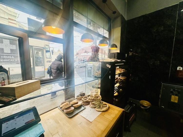 De Inchiriat Spațiu Comercial de 60mp în zona Nerva Traian - 12