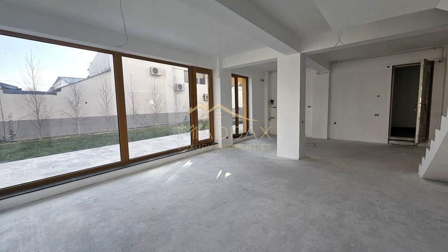 Apartament de vanzare 3 camere tip Duplex***Curte 110mp***Piata Domenii - 3