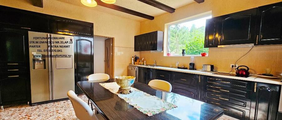 Casa cu o priveliste de vis, in inima naturii, com.Tarcau - 31