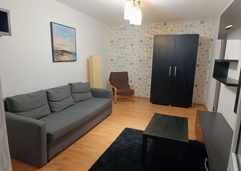 Proprietar apartament Titan,3/10, decomandat - 3