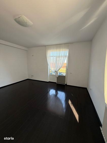 Casa gata de mutat cu teren 500 mp, langa A0, A1 , Bacu , Joita. - 3