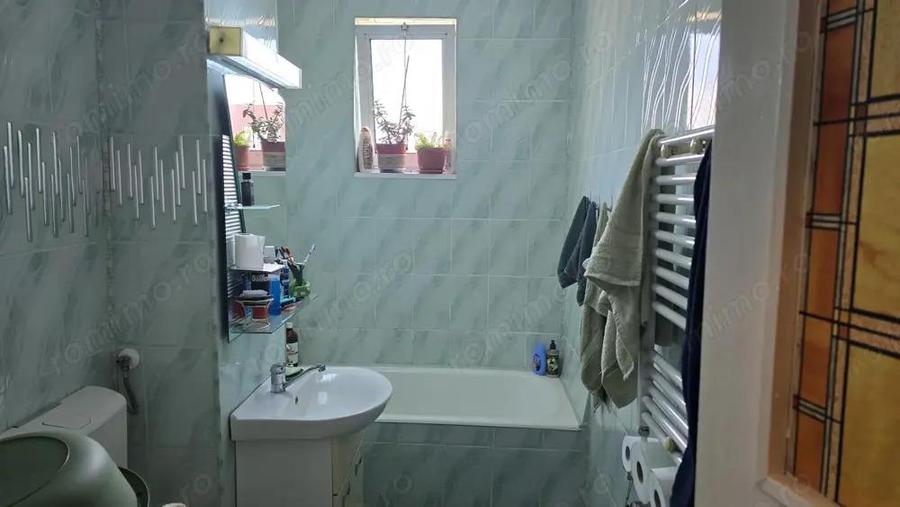 Vand apartament 4 camere decomandat Deva, Progresul, suprafata utila 83 mp + balconul, et 3 - 4