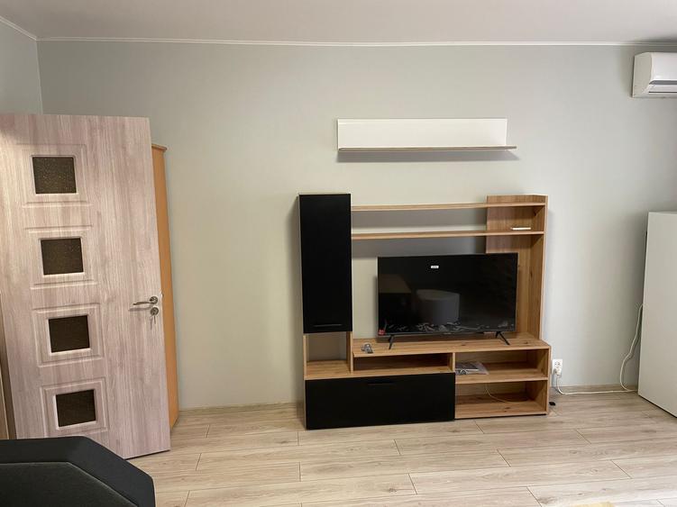 Garsoniera moderna, zona Titan - 3 min metrou, parc IOR, bloc mixt/ 32 mp - 2