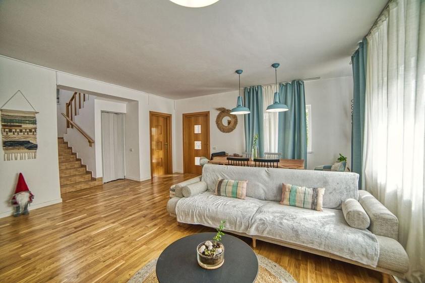 Casa complet mobilata 5 camere 3 bai curte generoasa - 13