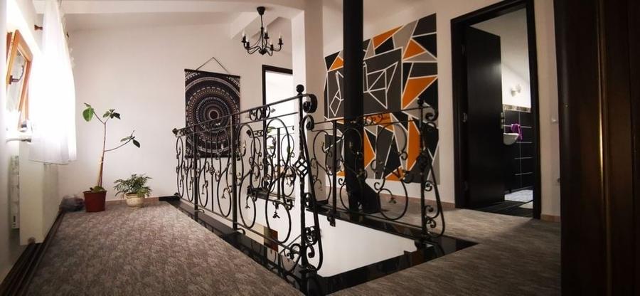 Casa de vanzare finisata modern - 8