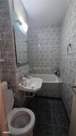 Apartament 2 camere semidecomandat, etaj 4 - Rovine - Posta - 3