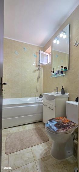 Apartament cu 4 camere în Far